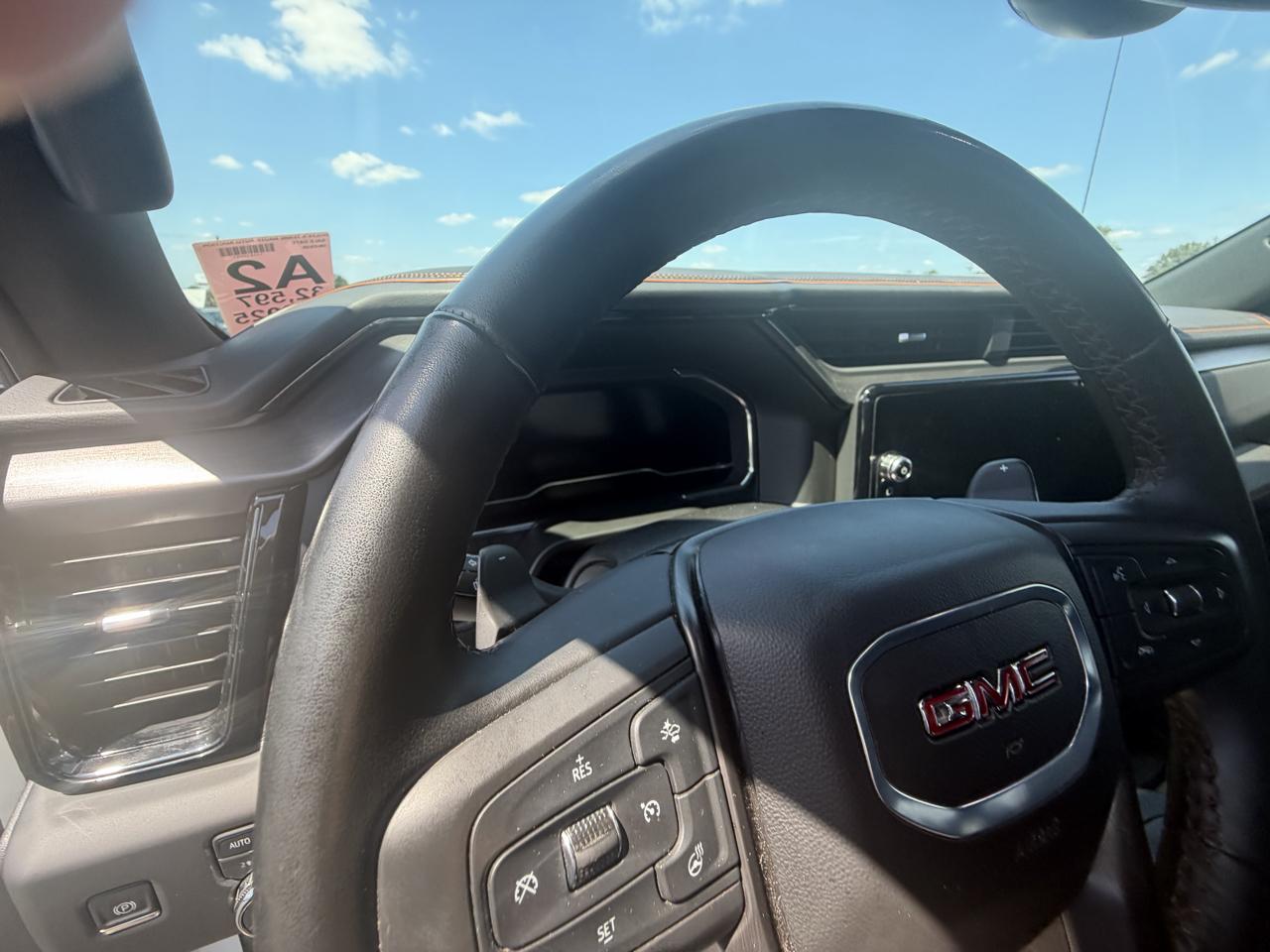 GMC Sierra 1500 4WD Crew Cab 147" AT4 2025