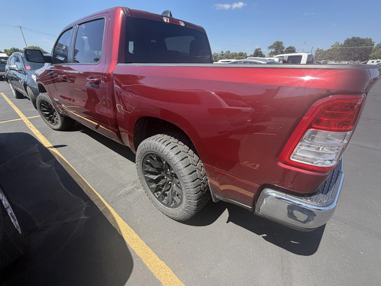 RAM 1500 Big Horn 4x4 Crew Cab 5'7" Box 2022