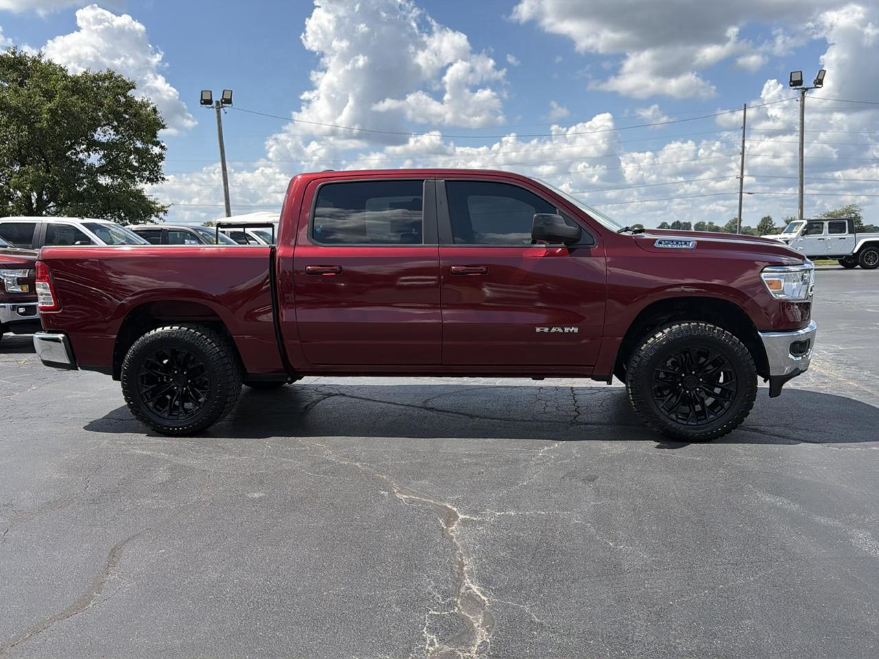 RAM 1500 Big Horn 4x4 Crew Cab 5'7" Box 2022