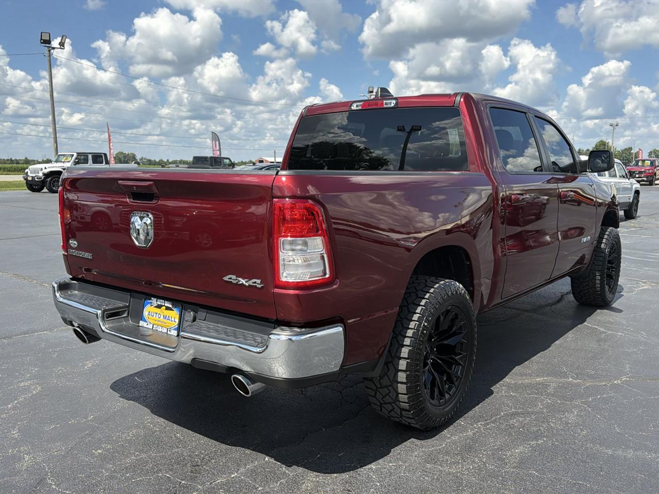 RAM 1500 Big Horn 4x4 Crew Cab 5'7" Box 2022