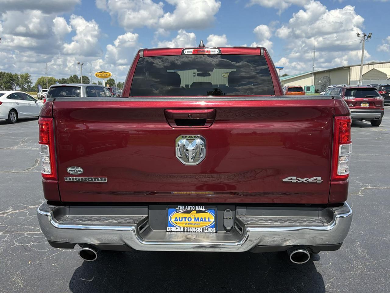RAM 1500 Big Horn 4x4 Crew Cab 5'7" Box 2022