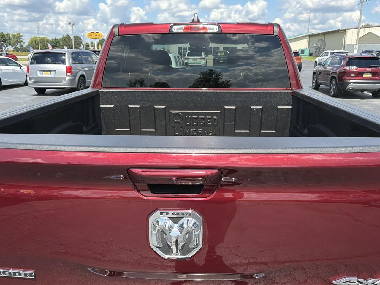 RAM 1500 Big Horn 4x4 Crew Cab 5'7" Box 2022