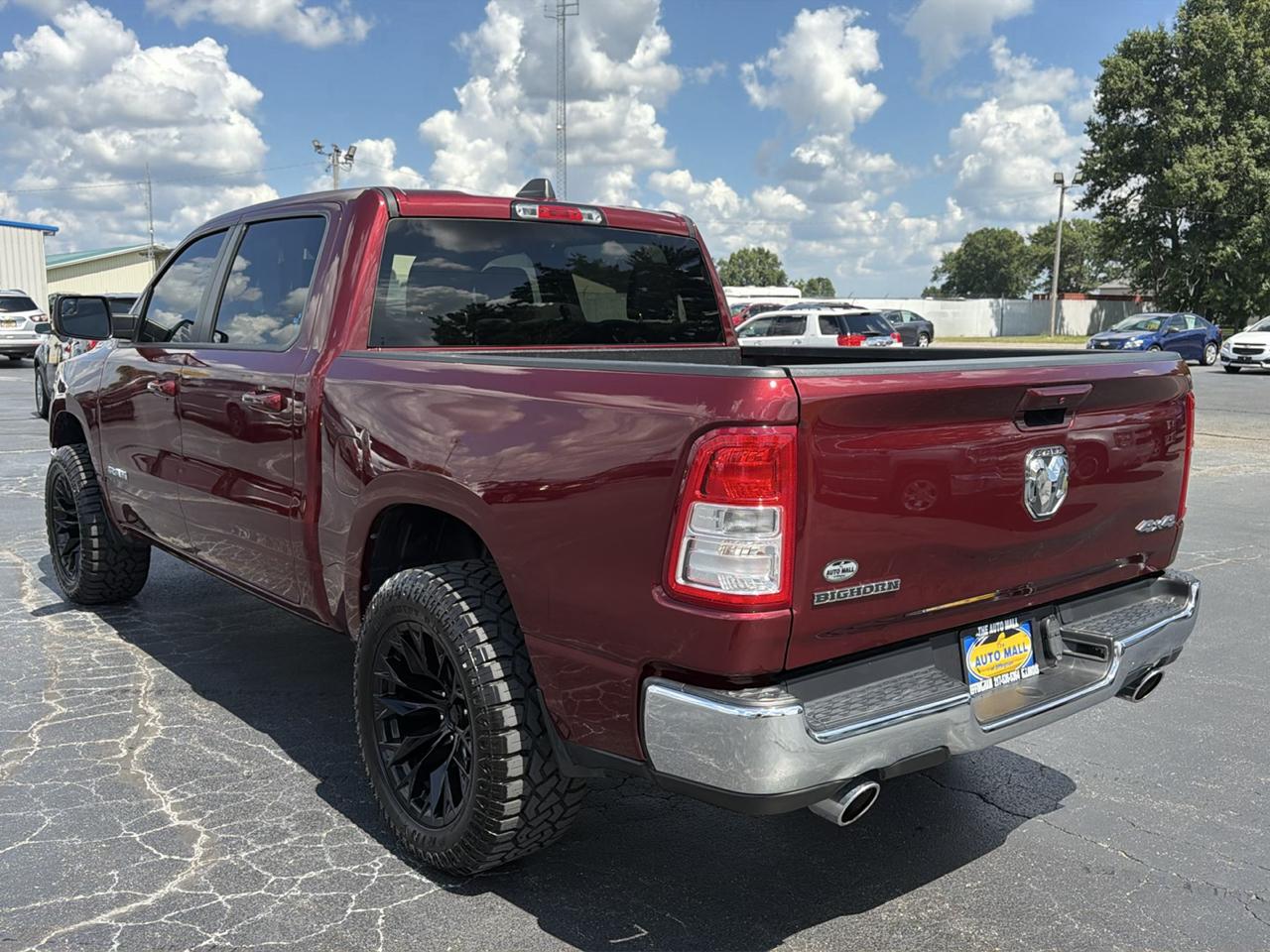 RAM 1500 Big Horn 4x4 Crew Cab 5'7" Box 2022