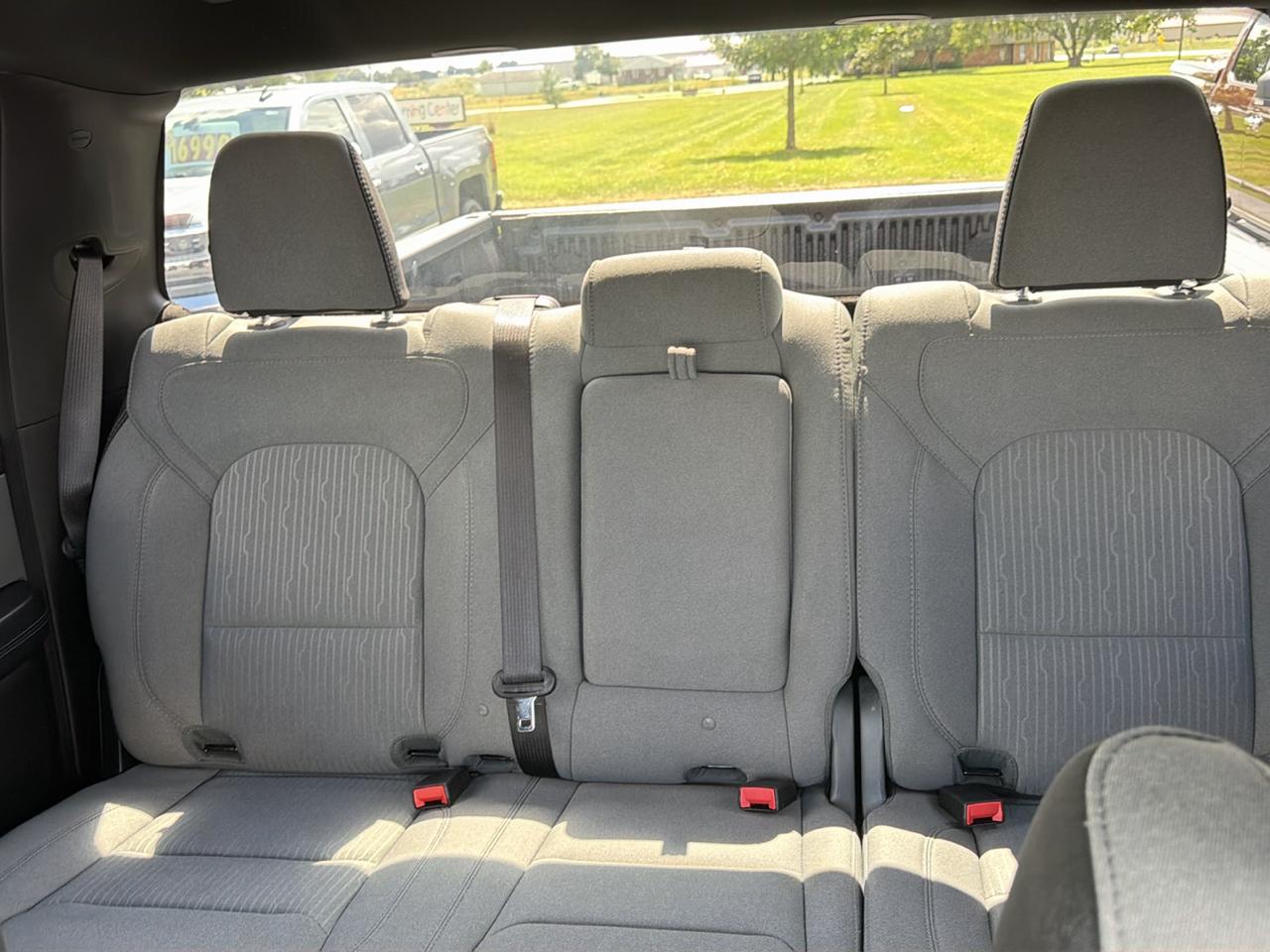 RAM 1500 Big Horn 4x4 Crew Cab 5'7" Box 2022