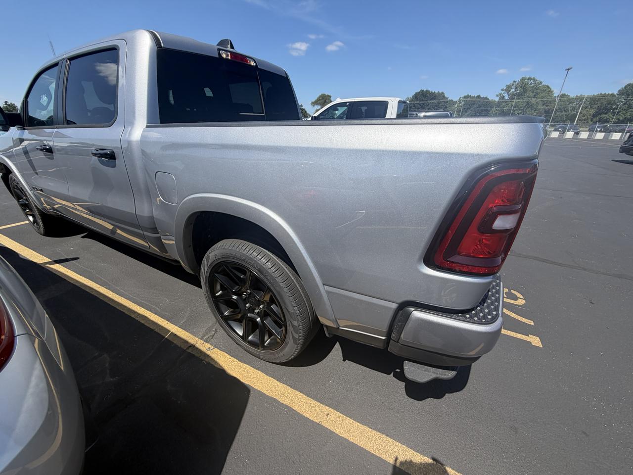 RAM 1500 Laramie 4x4 Crew Cab 5'7" Box 2025
