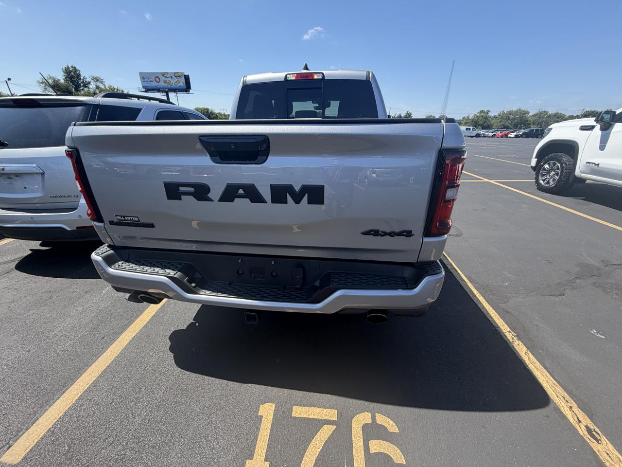 RAM 1500 Laramie 4x4 Crew Cab 5'7" Box 2025