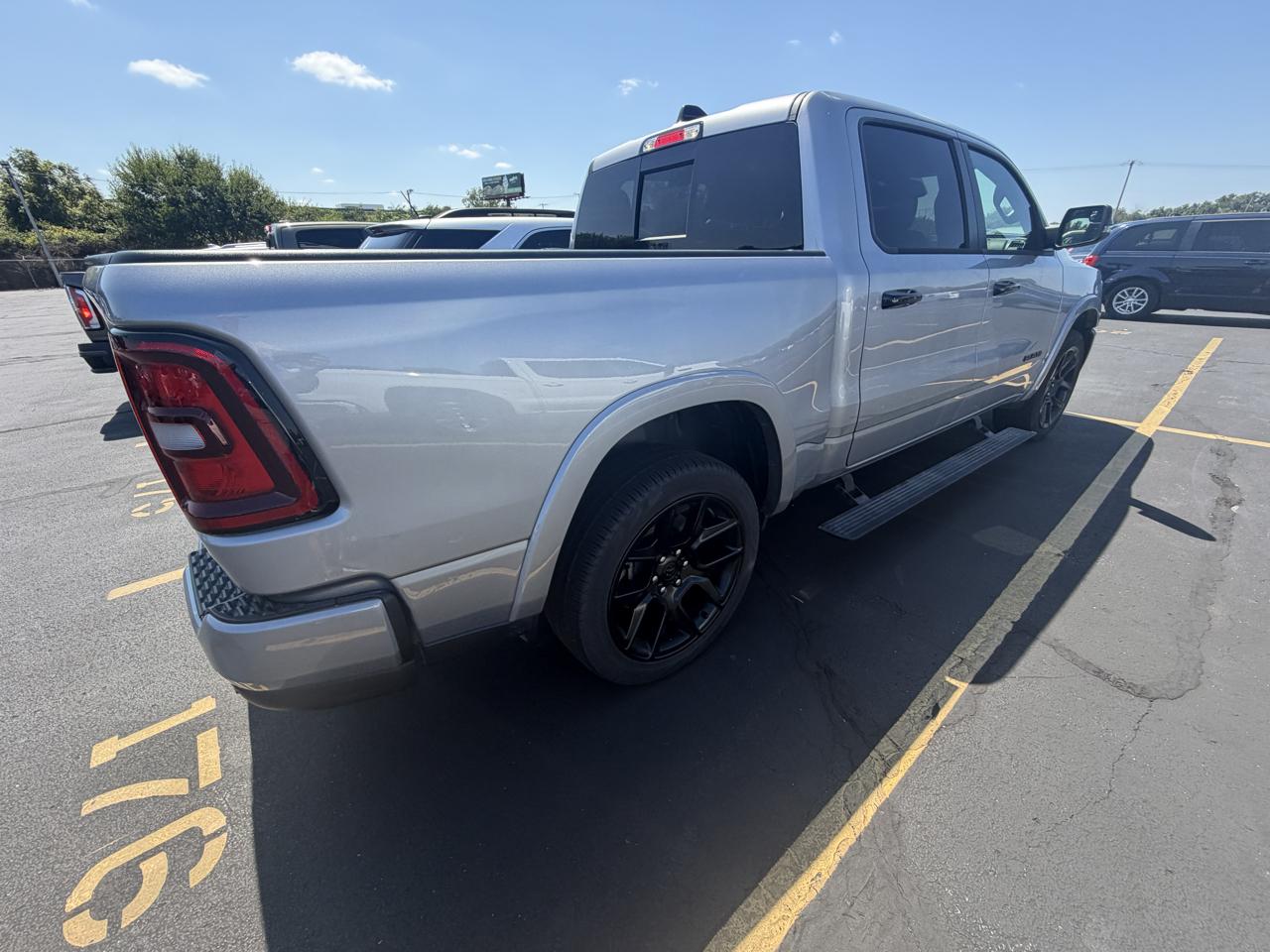 RAM 1500 Laramie 4x4 Crew Cab 5'7" Box 2025