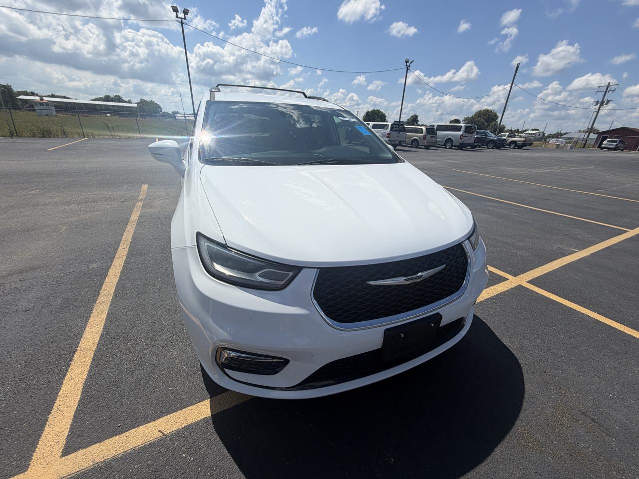 Chrysler Pacifica Touring L FWD 2022