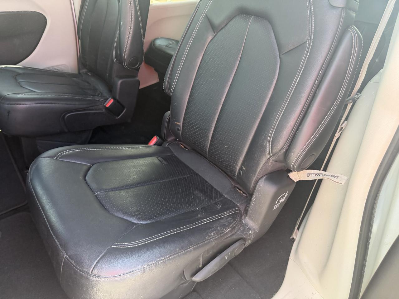 Chrysler Pacifica Touring L FWD 2022