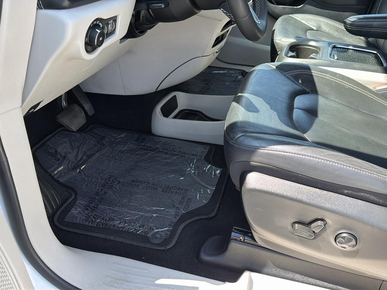 Chrysler Pacifica Touring L FWD 2022