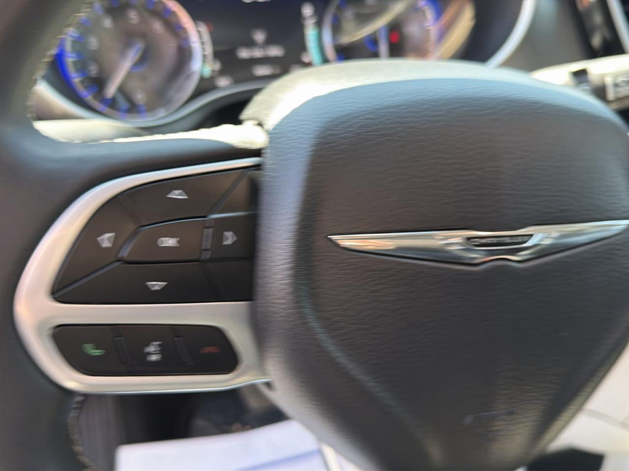 Chrysler Pacifica Touring L FWD 2022