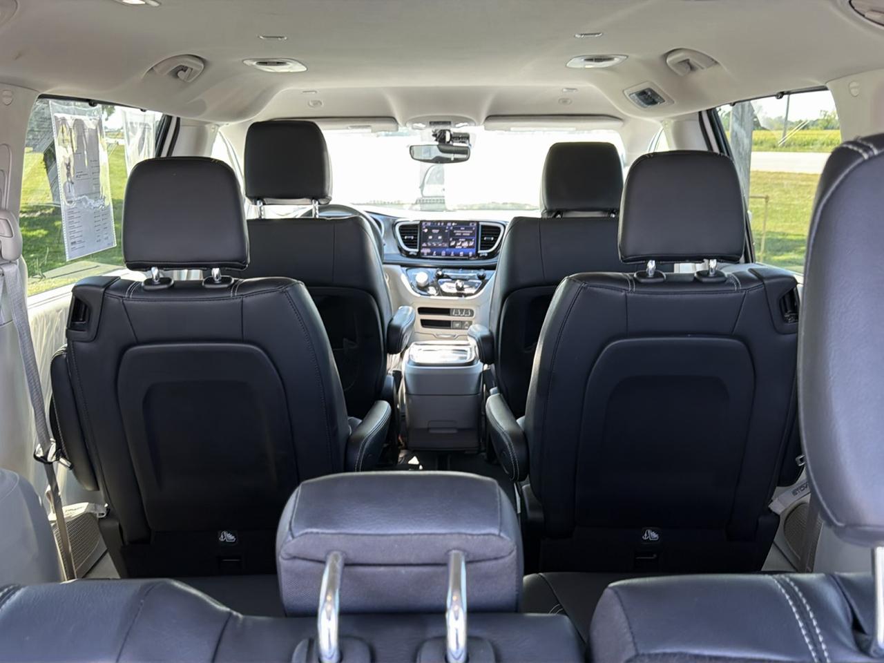 Chrysler Pacifica Touring L FWD 2022