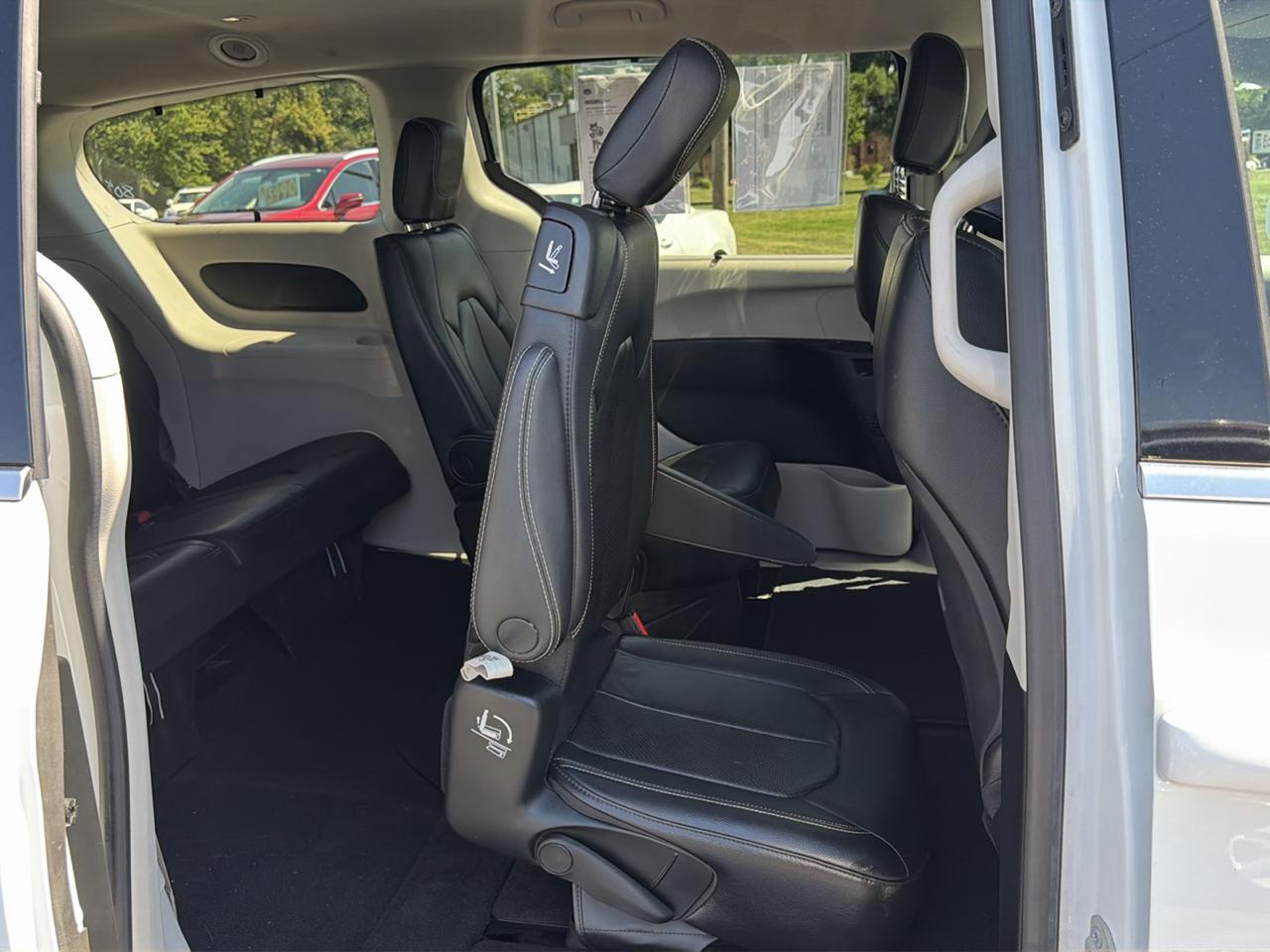 Chrysler Pacifica Touring L FWD 2022