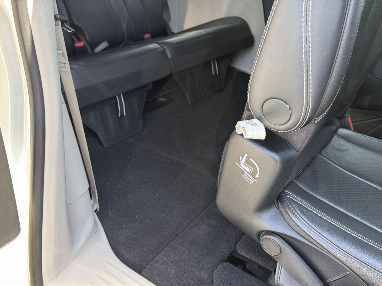 Chrysler Pacifica Touring L FWD 2022