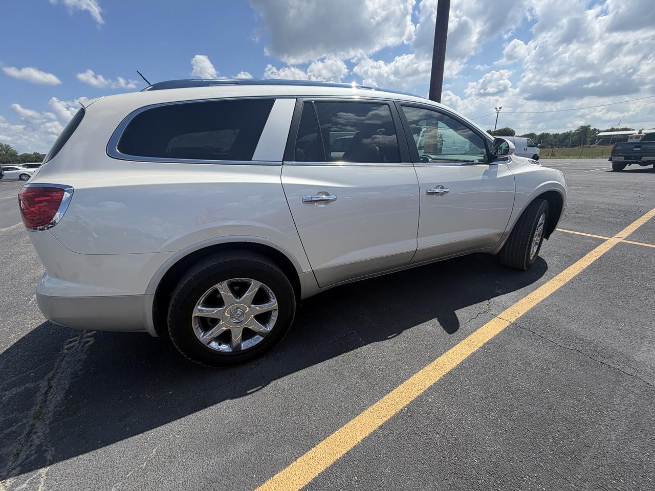 Buick Enclave FWD 4dr CXL w/2XL 2010