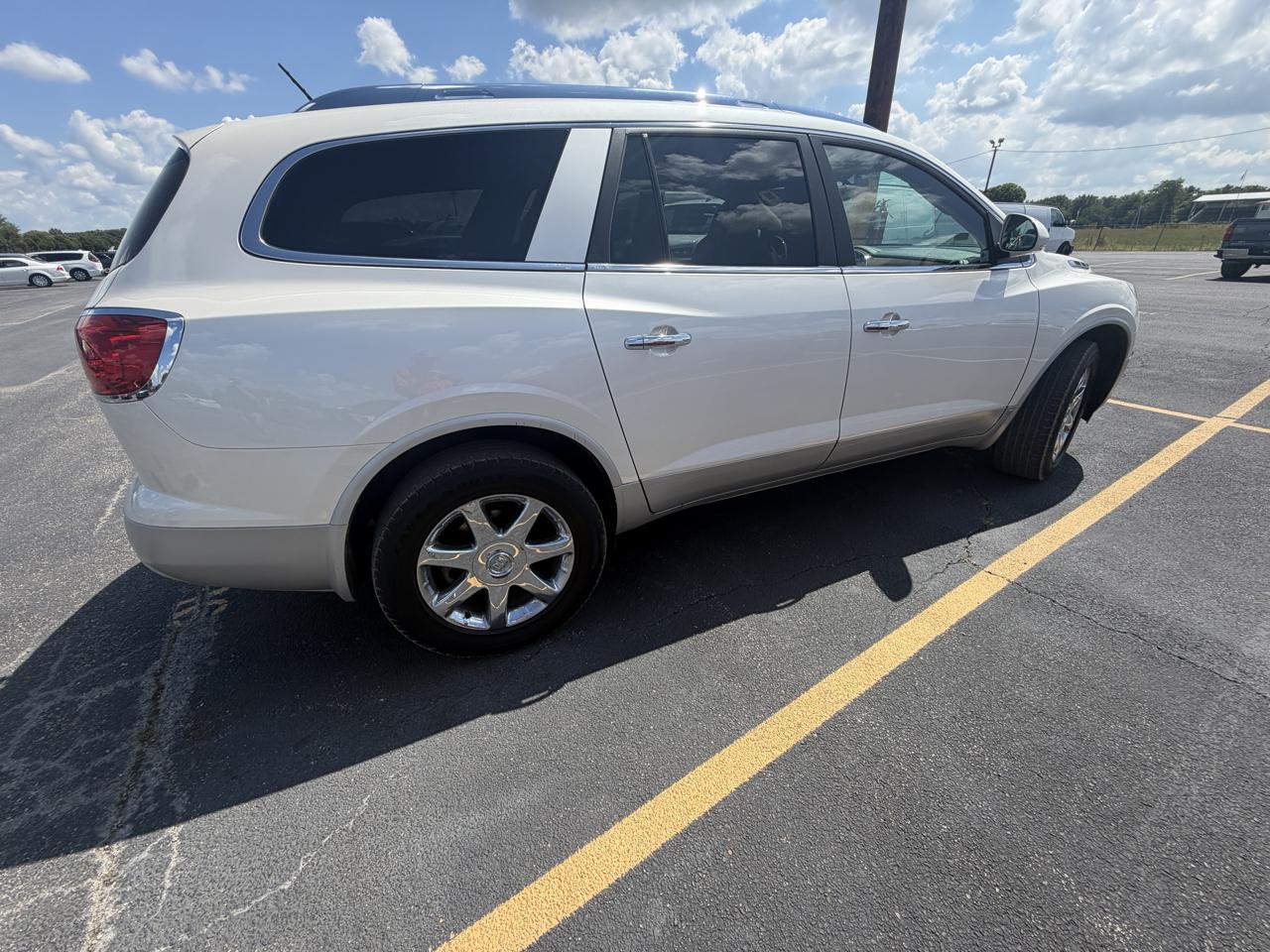 Buick Enclave FWD 4dr CXL w/2XL 2010