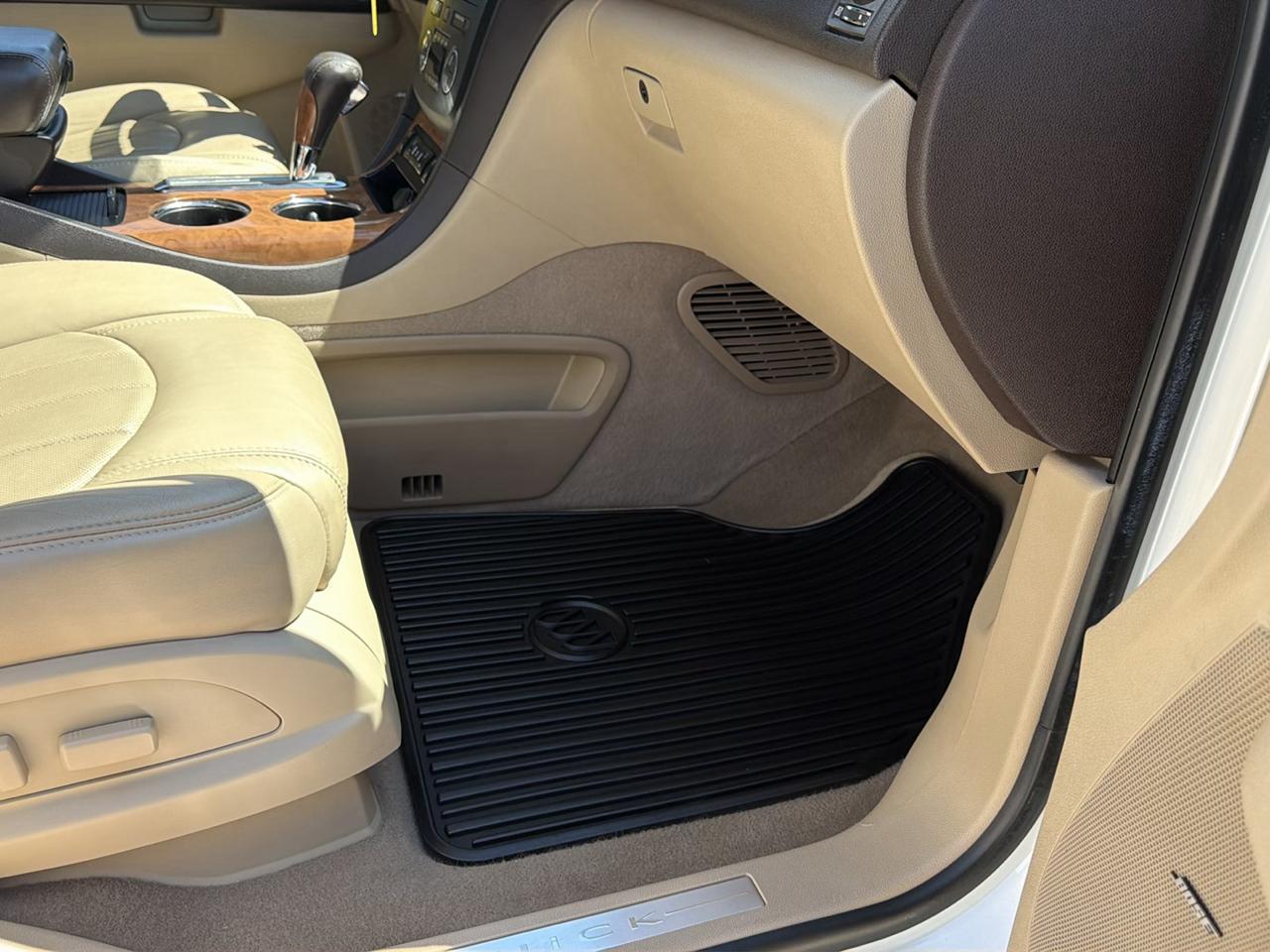 Buick Enclave FWD 4dr CXL w/2XL 2010