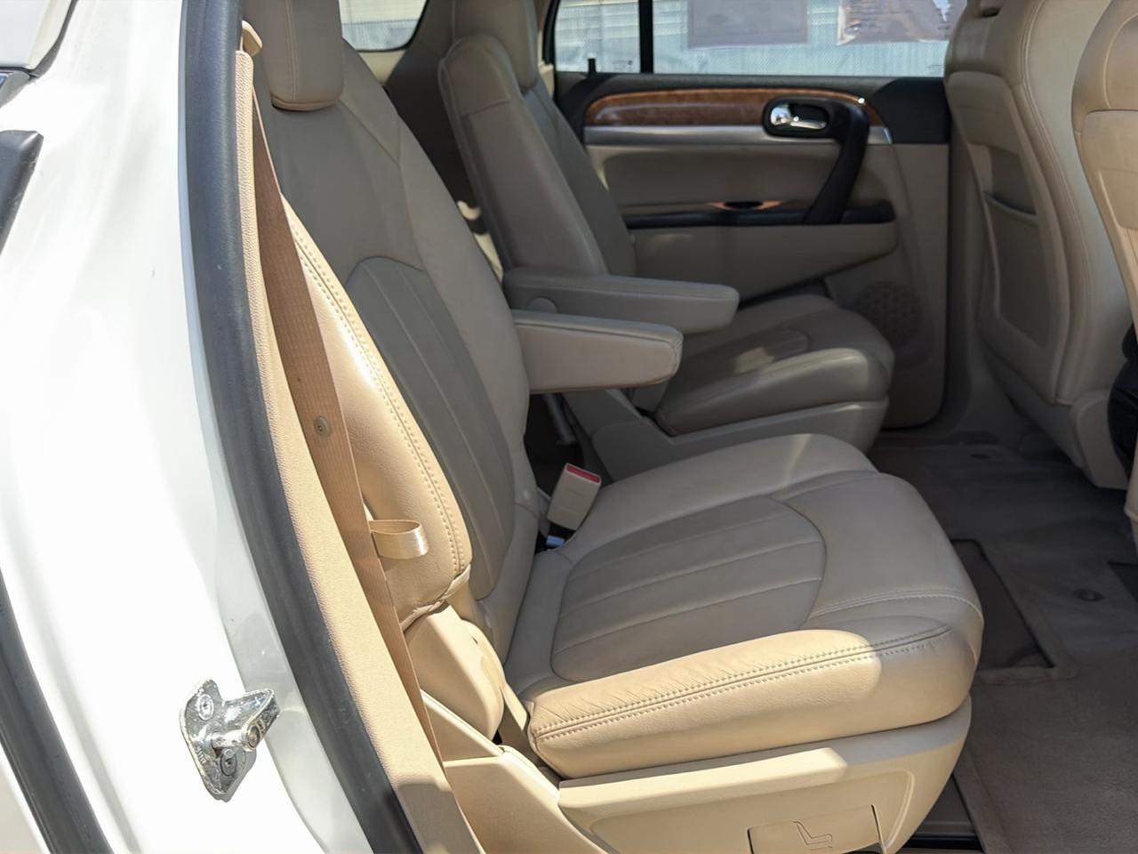 Buick Enclave FWD 4dr CXL w/2XL 2010