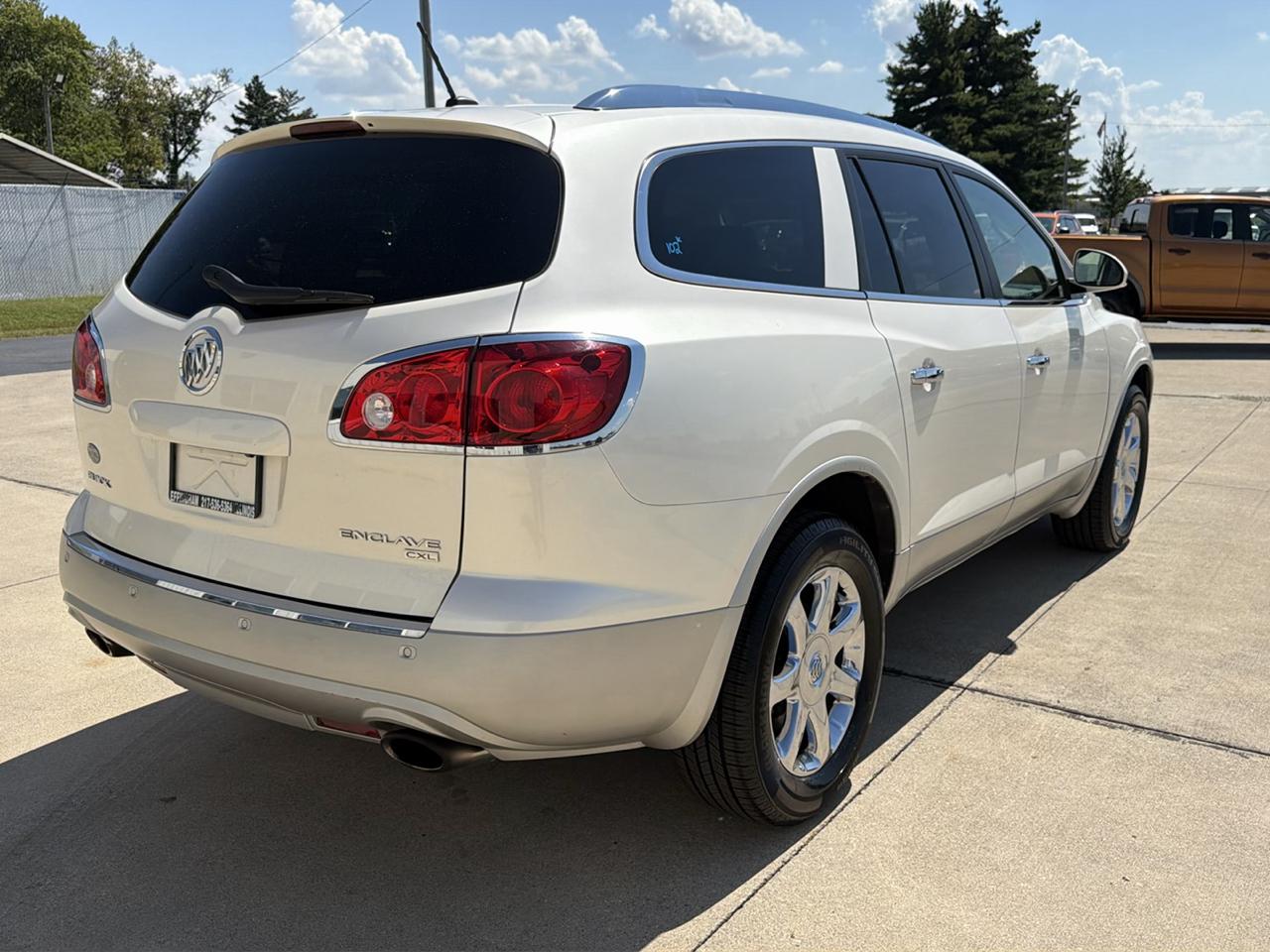 Buick Enclave FWD 4dr CXL w/2XL 2010