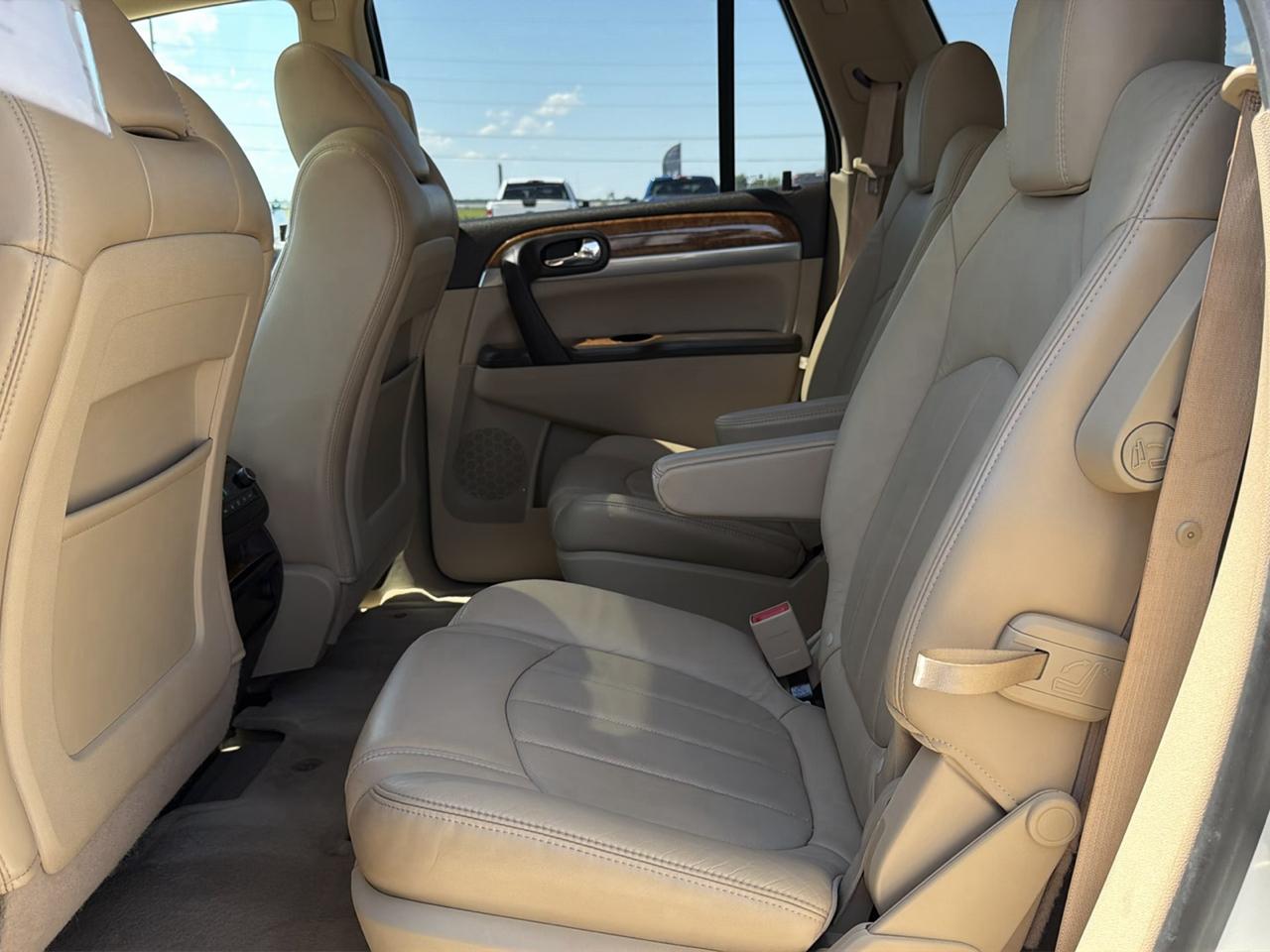 Buick Enclave FWD 4dr CXL w/2XL 2010
