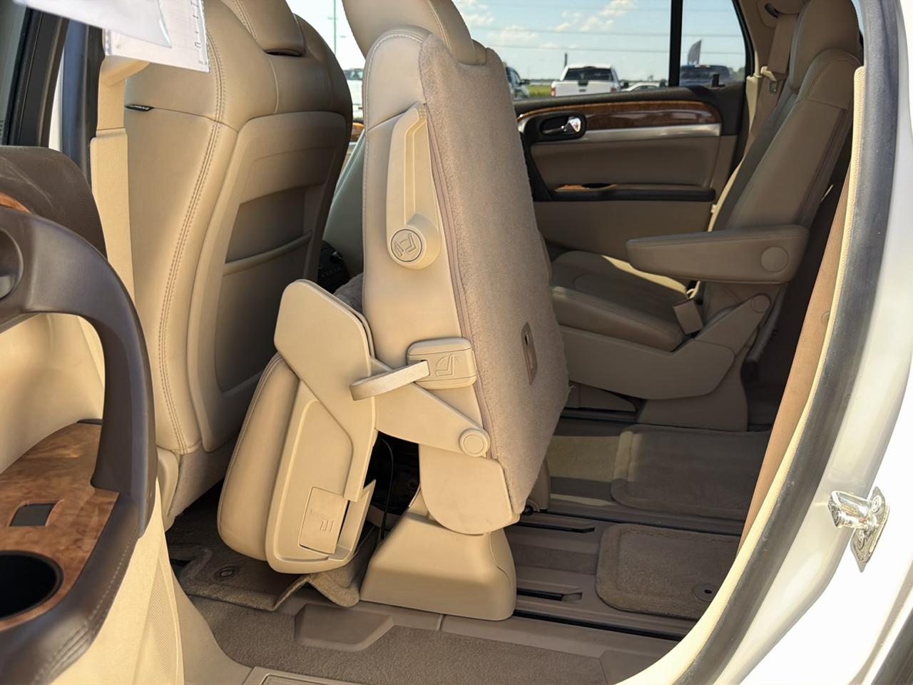 Buick Enclave FWD 4dr CXL w/2XL 2010