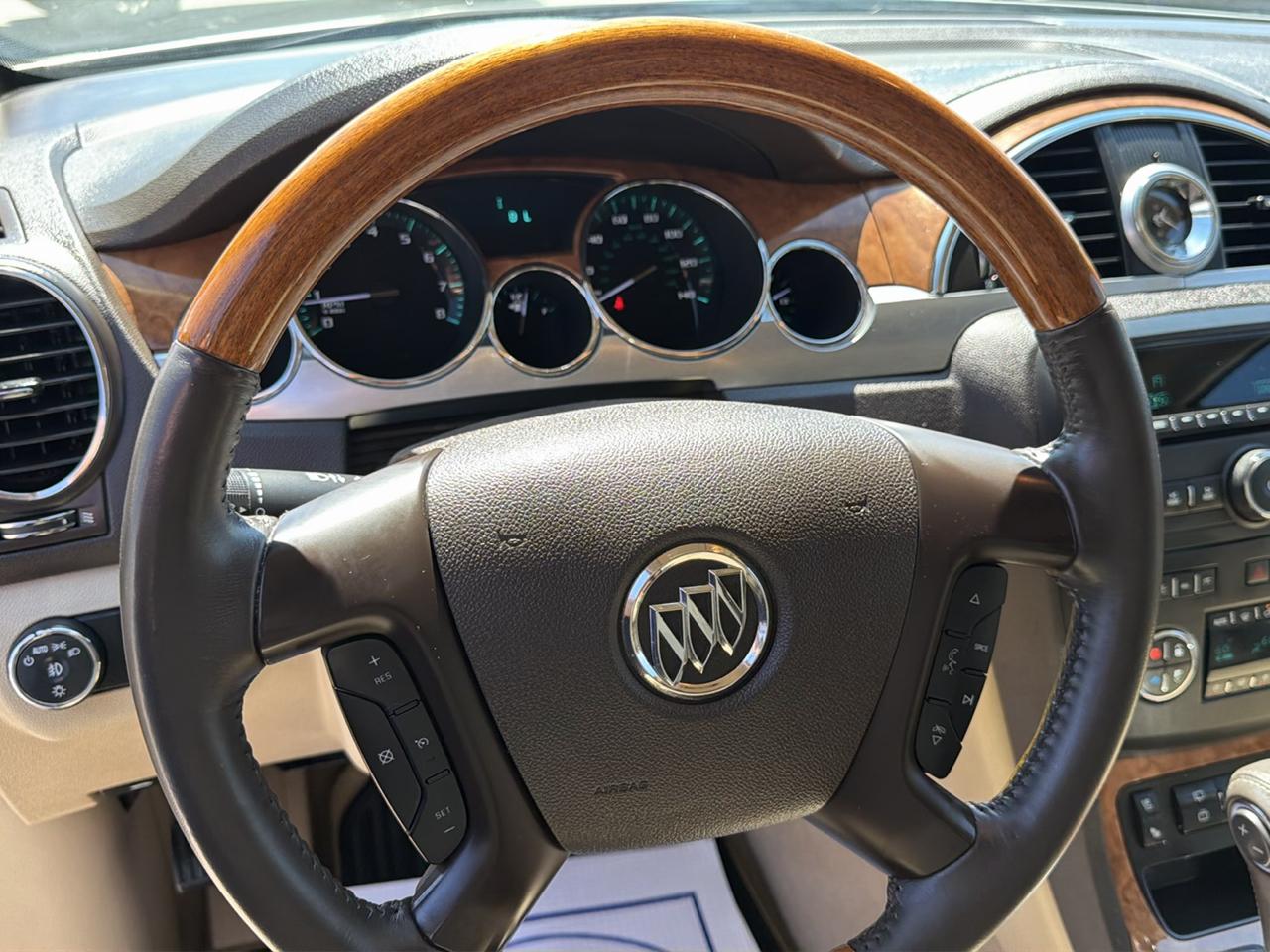 Buick Enclave FWD 4dr CXL w/2XL 2010