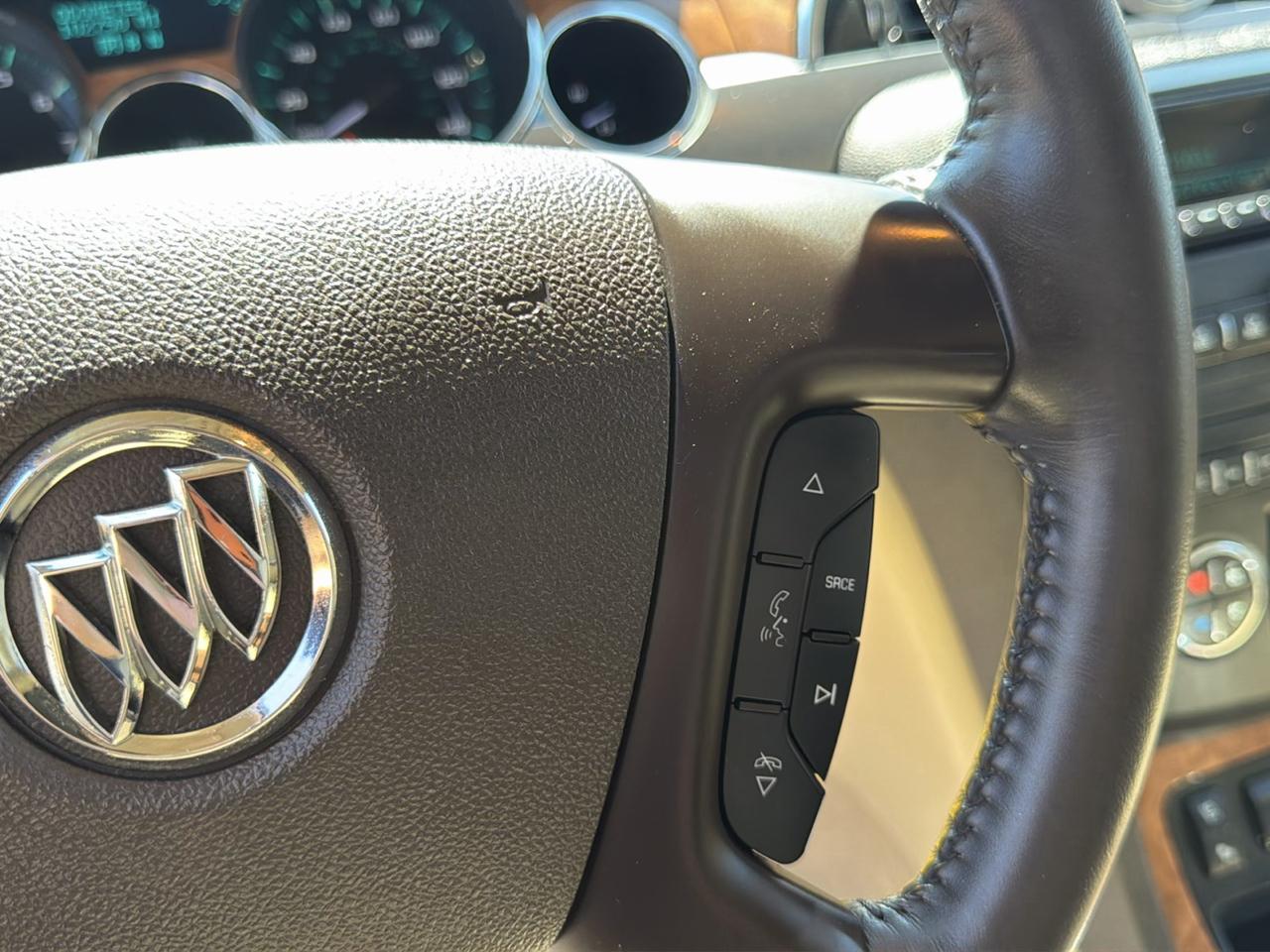 Buick Enclave FWD 4dr CXL w/2XL 2010