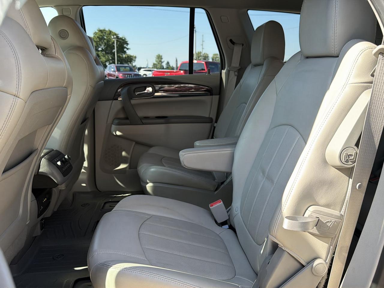 Buick Enclave AWD 4dr Premium 2015