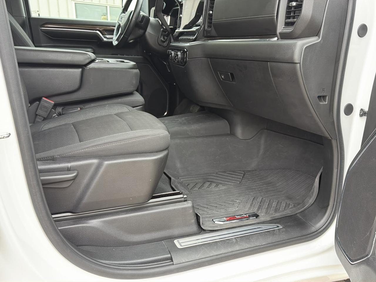 Chevrolet Silverado 2500HD 4WD Crew Cab 159" LT 2024