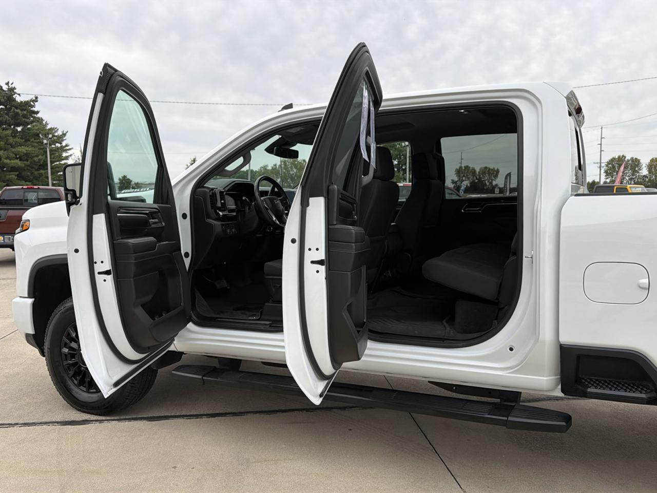 Chevrolet Silverado 2500HD 4WD Crew Cab 159" LT 2024