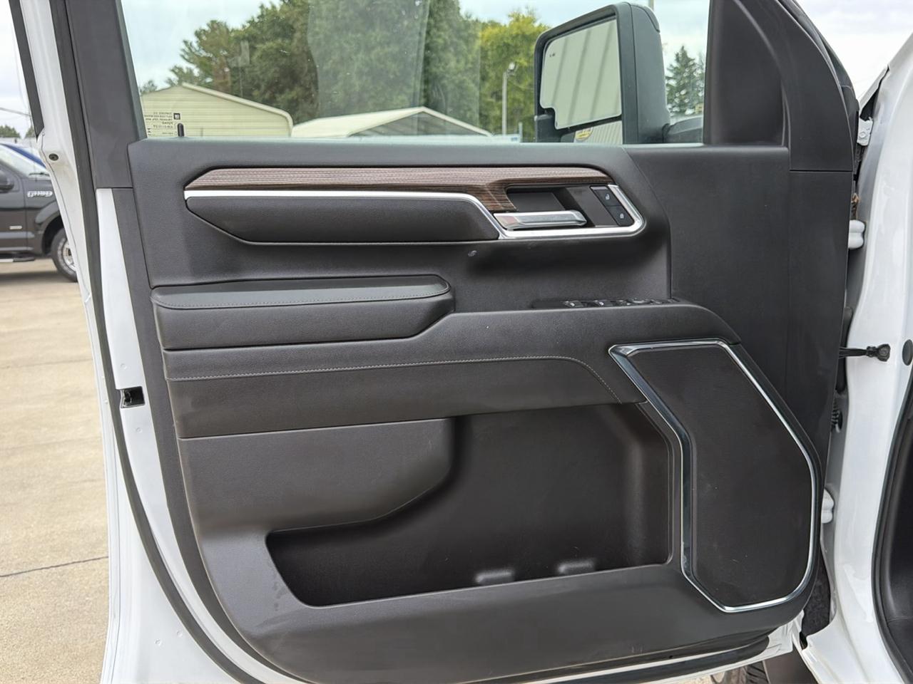 Chevrolet Silverado 2500HD 4WD Crew Cab 159" LT 2024