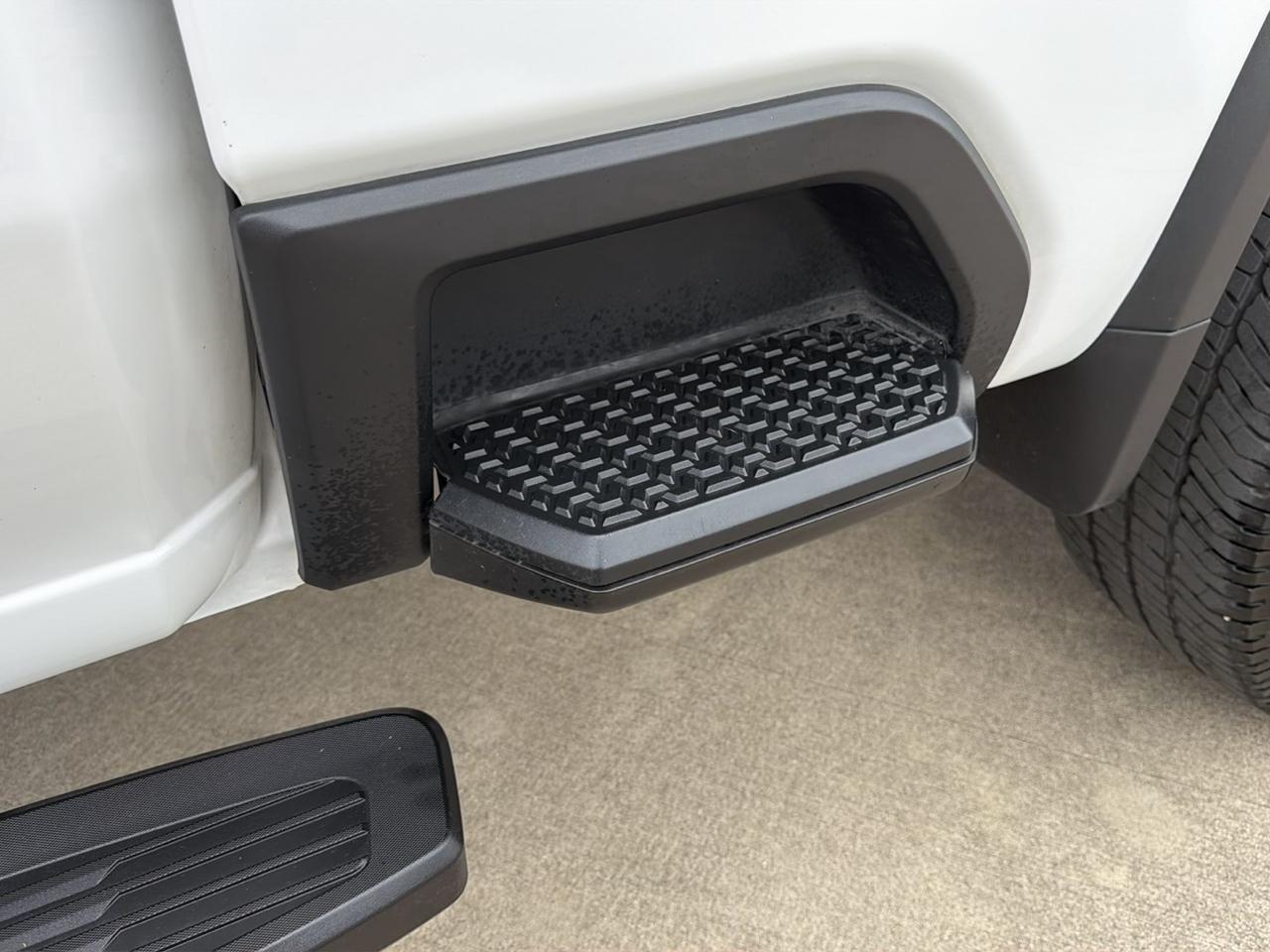 Chevrolet Silverado 2500HD 4WD Crew Cab 159" LT 2024