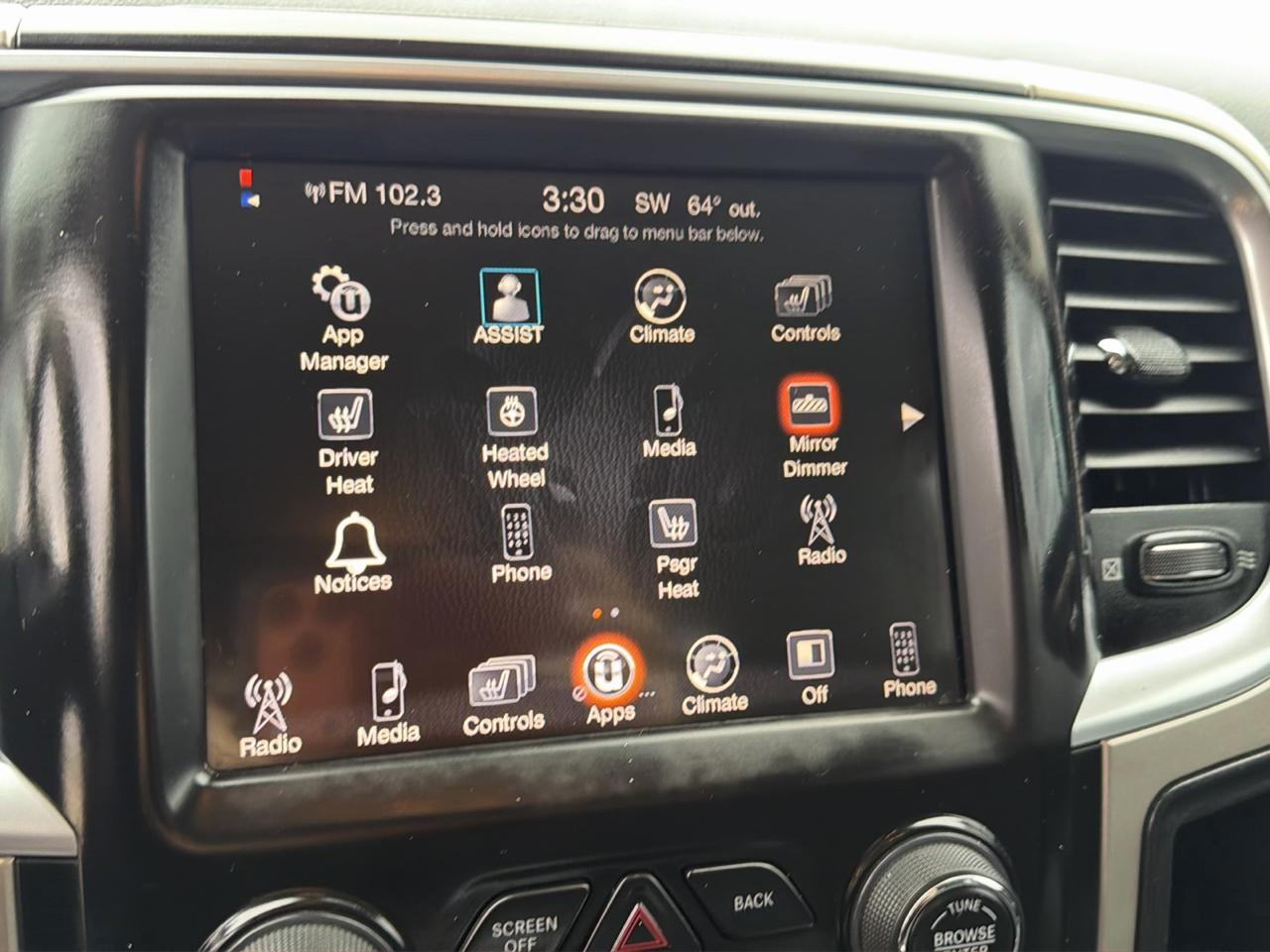 RAM 1500 4WD Crew Cab 140.5" Lone Star 2015
