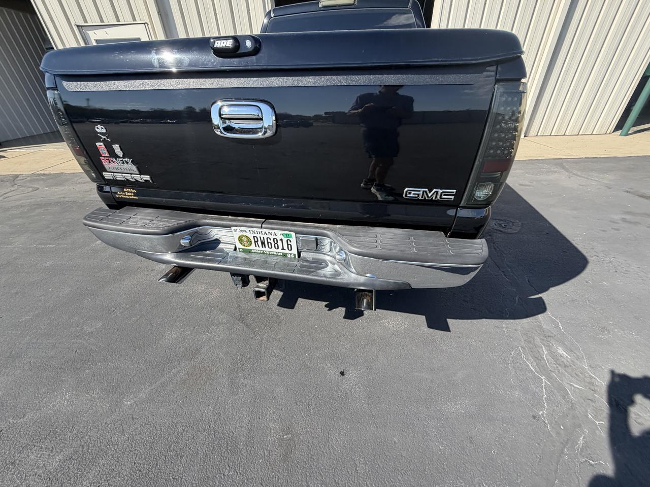 GMC New Sierra 1500 Reg Cab 119.0" WB 4WD SLE 2000