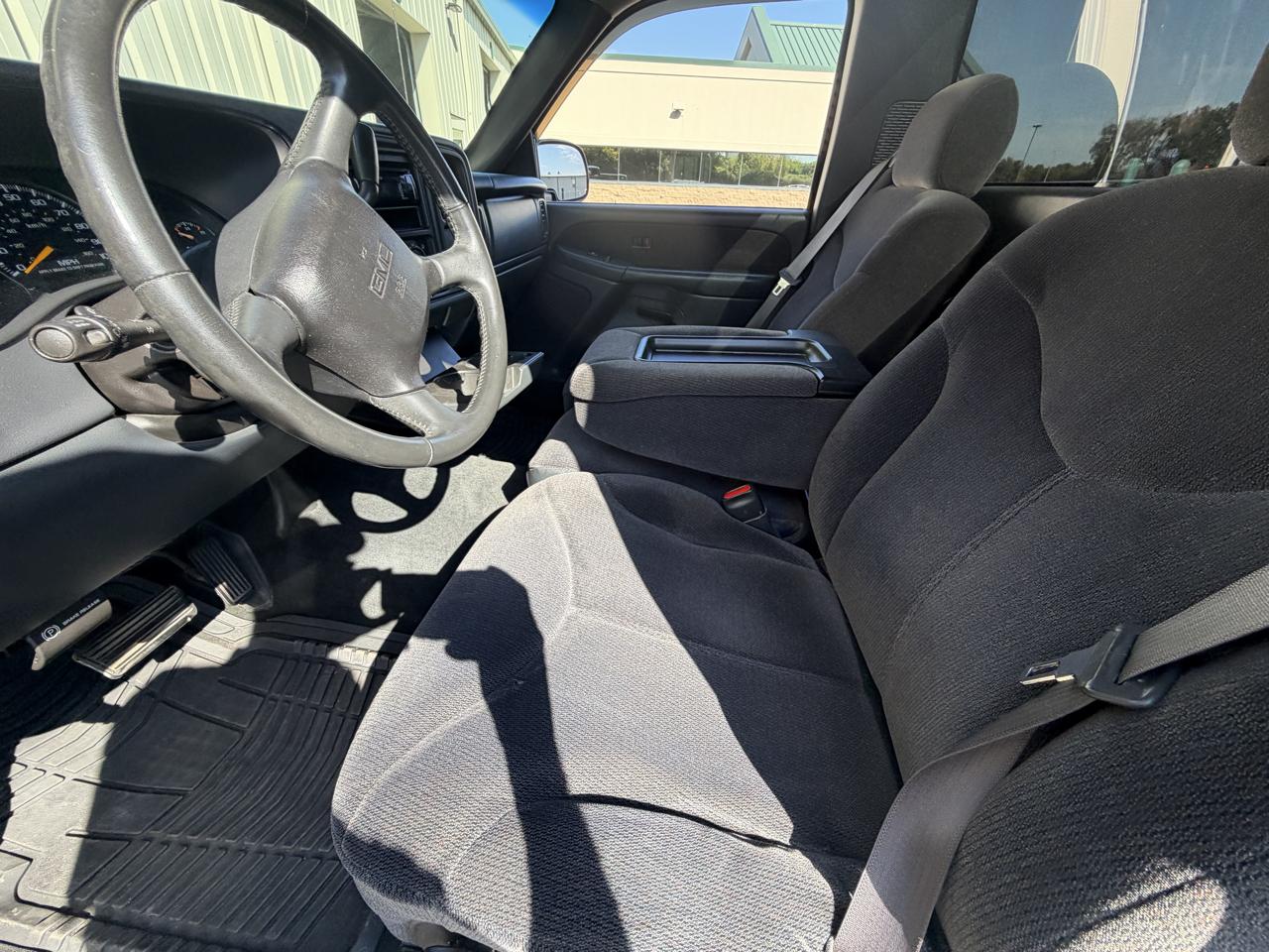 GMC New Sierra 1500 Reg Cab 119.0" WB 4WD SLE 2000