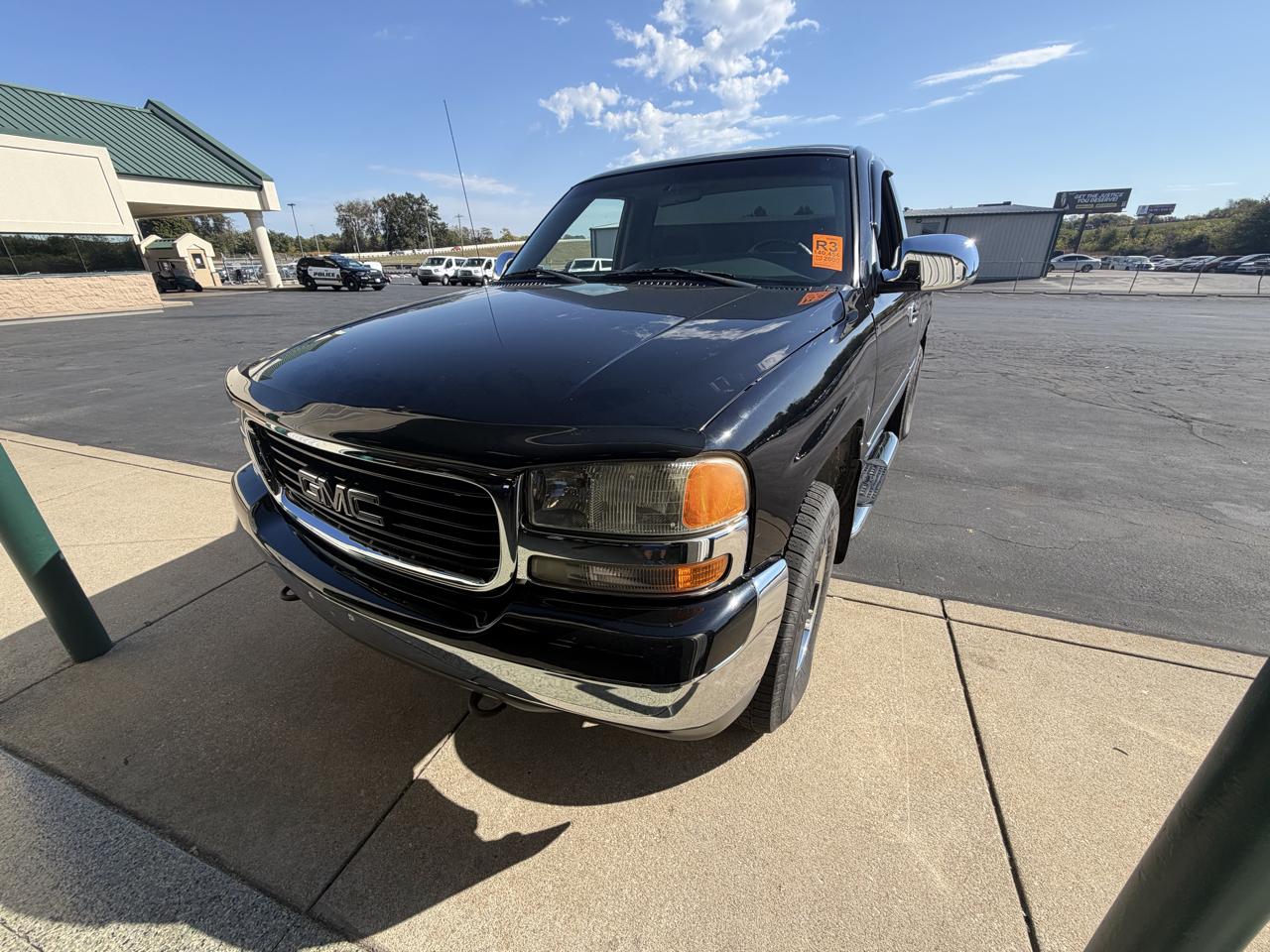 GMC New Sierra 1500 Reg Cab 119.0" WB 4WD SLE 2000