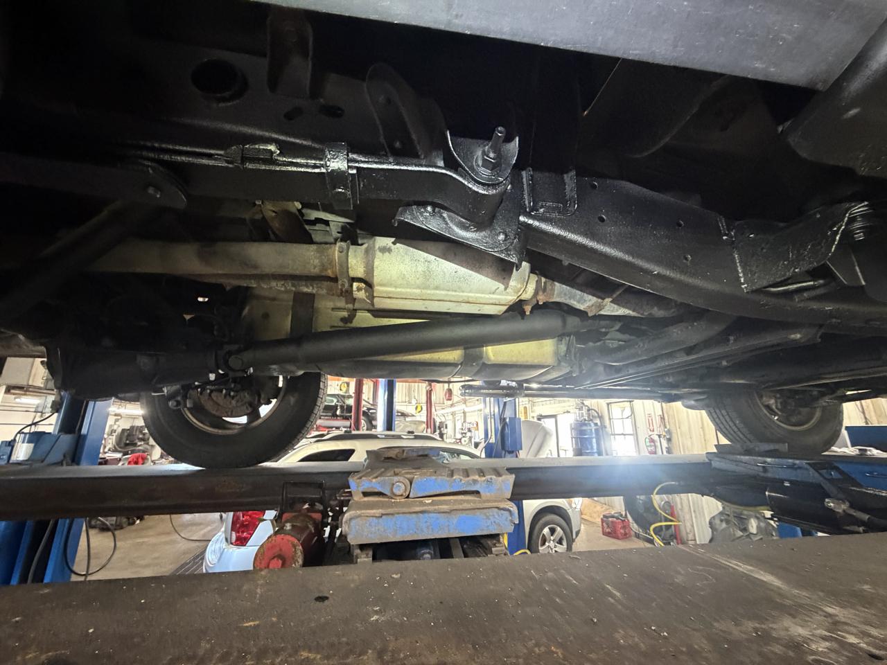 GMC New Sierra 1500 Reg Cab 119.0" WB 4WD SLE 2000