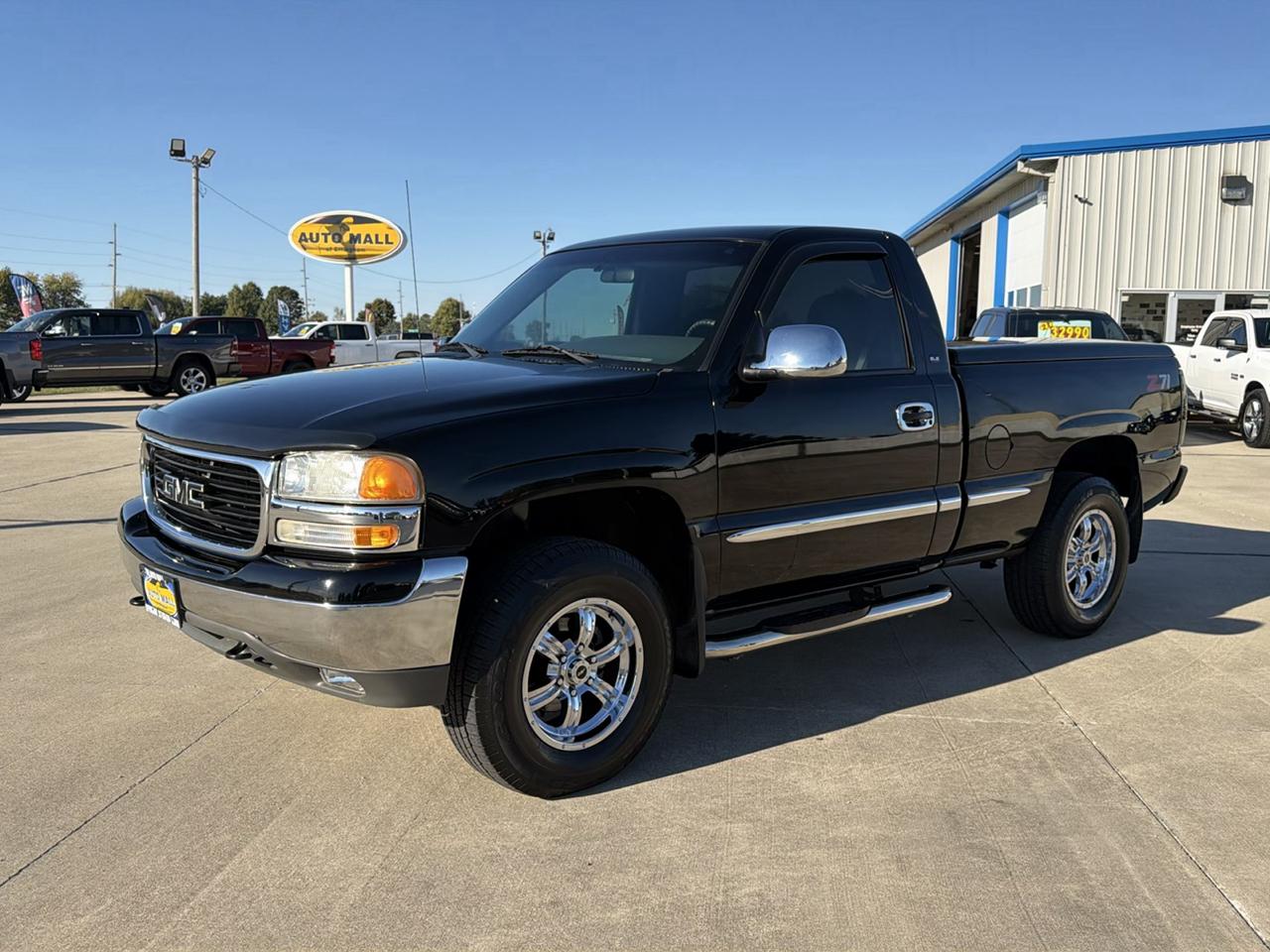 GMC New Sierra 1500 Reg Cab 119.0" WB 4WD SLE 2000
