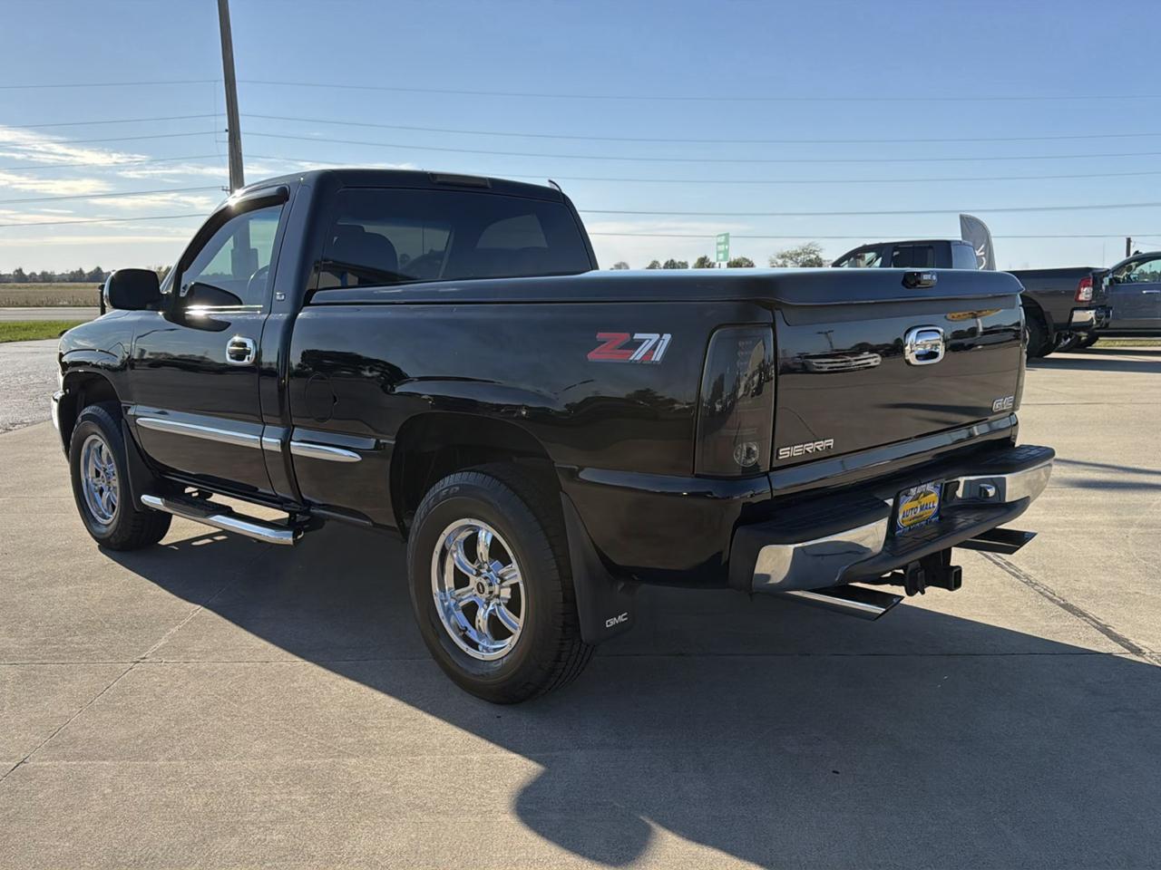 GMC New Sierra 1500 Reg Cab 119.0" WB 4WD SLE 2000