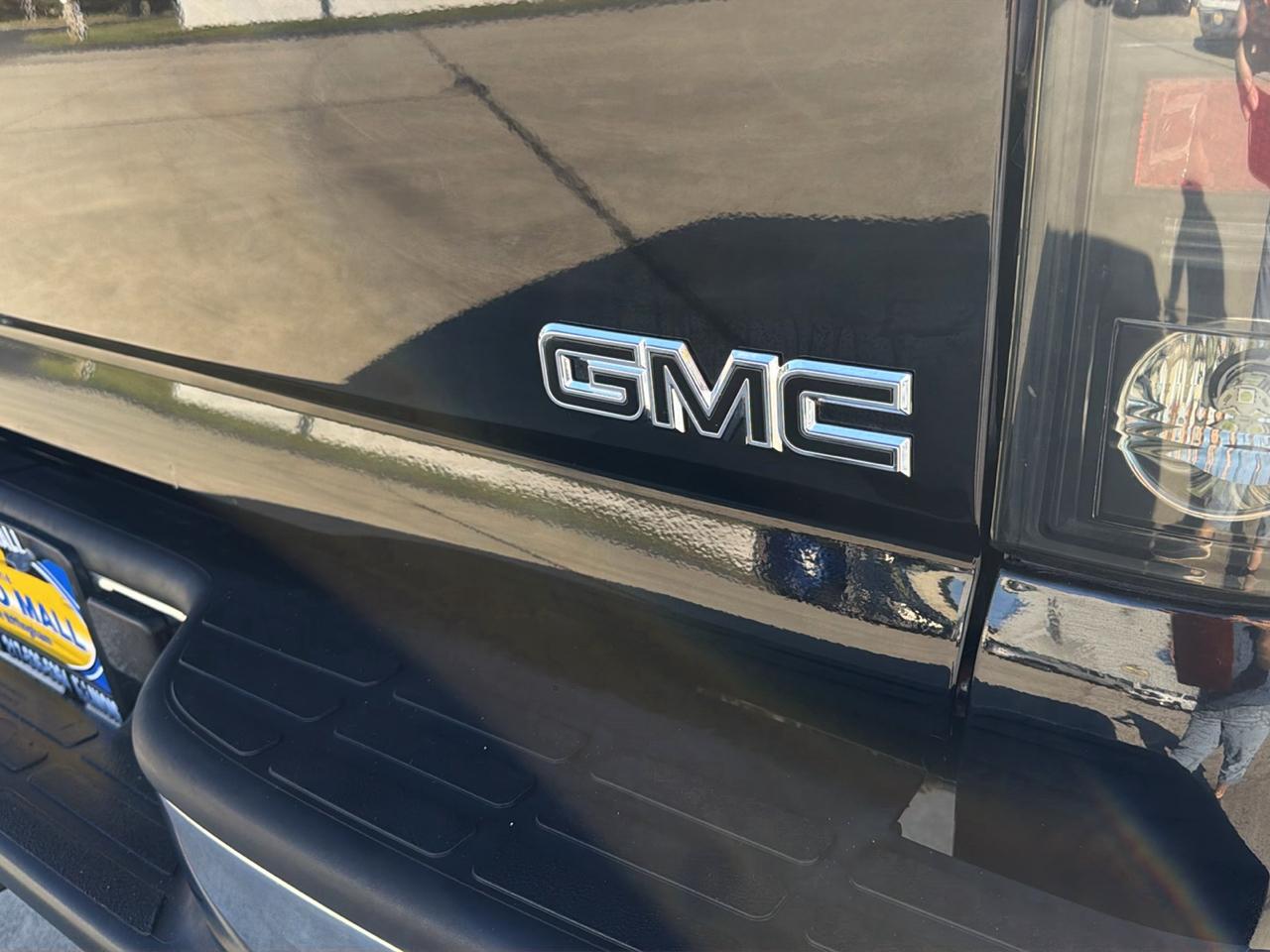 GMC New Sierra 1500 Reg Cab 119.0" WB 4WD SLE 2000