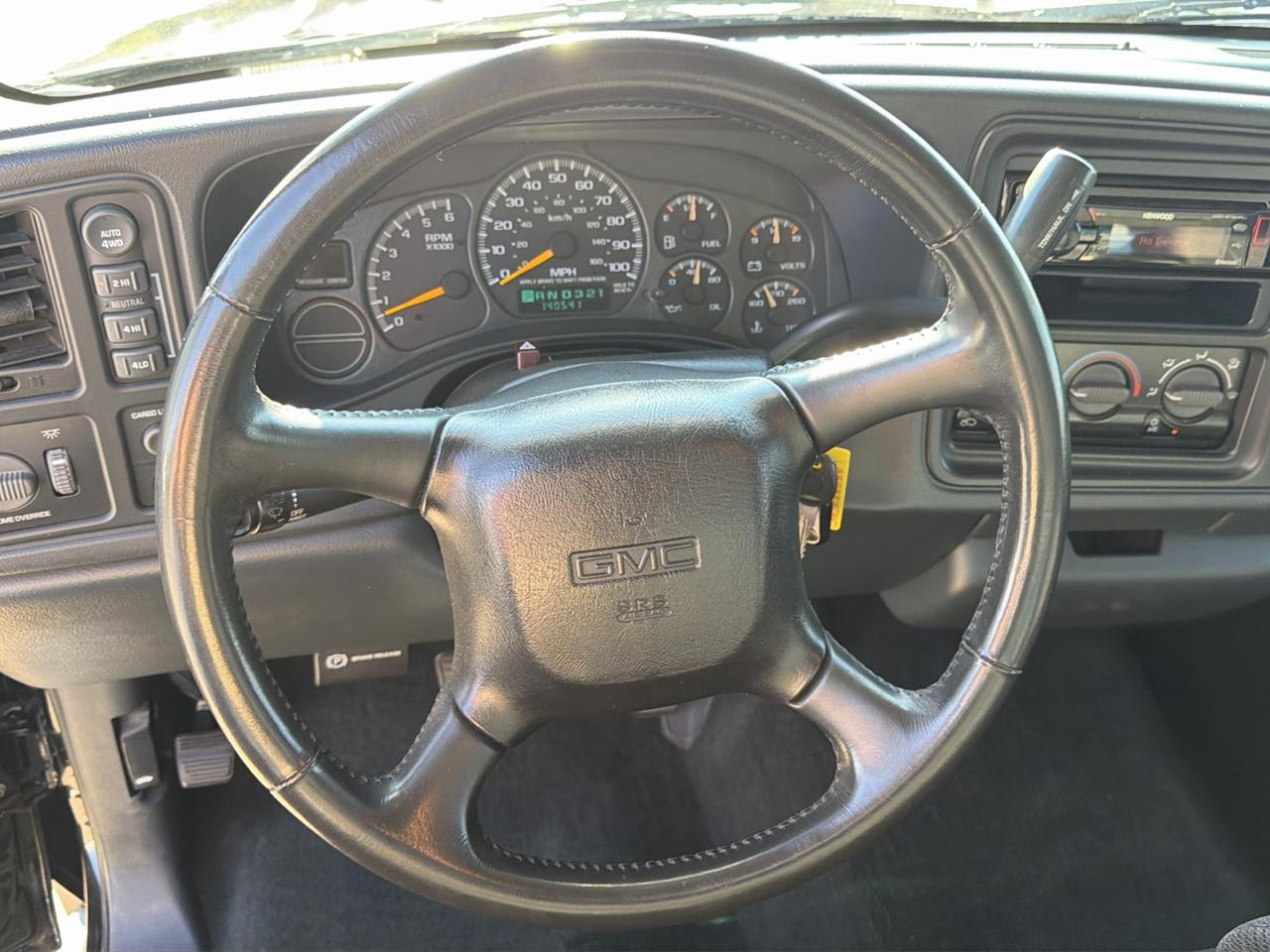 GMC New Sierra 1500 Reg Cab 119.0" WB 4WD SLE 2000