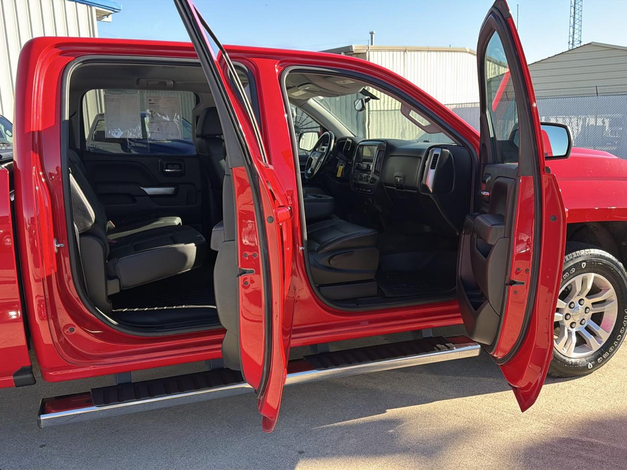 Chevrolet Silverado 1500 4WD Crew Cab 153.0" LT w/1LT 2018
