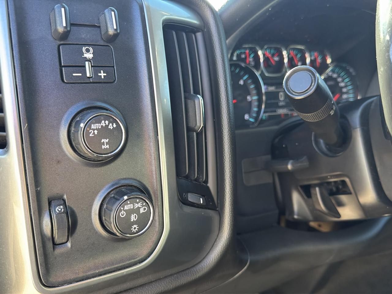 Chevrolet Silverado 1500 4WD Crew Cab 153.0" LT w/1LT 2018