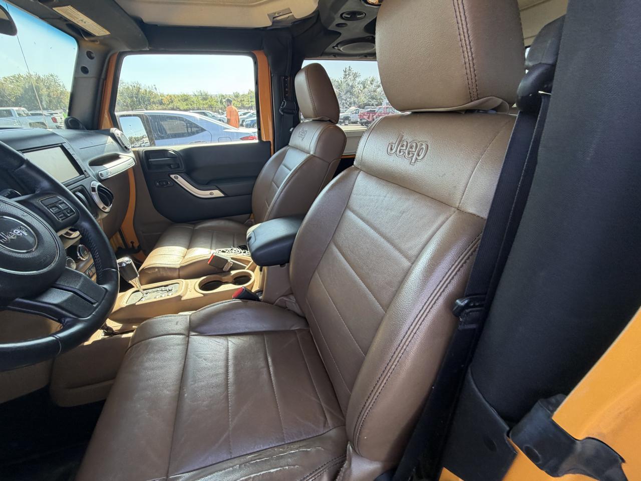 Jeep Wrangler 4WD 2dr Sahara 2012