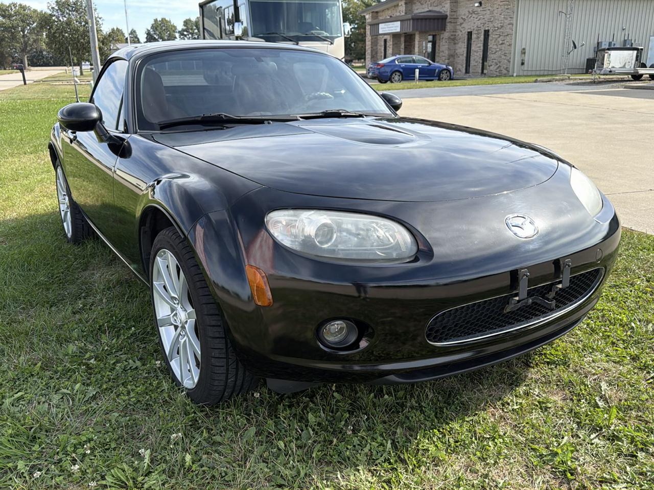 Mazda MX-5 Miata 2dr Conv PRHT Auto Grand Touring 2008