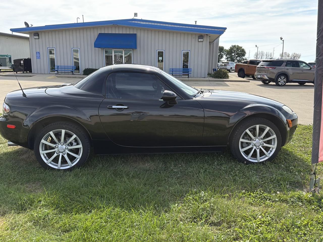 Mazda MX-5 Miata 2dr Conv PRHT Auto Grand Touring 2008