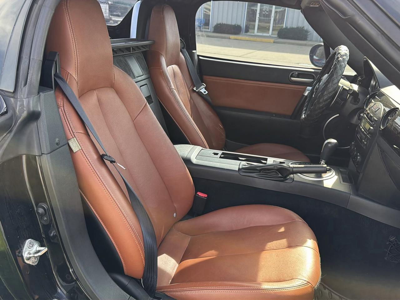 Mazda MX-5 Miata 2dr Conv PRHT Auto Grand Touring 2008