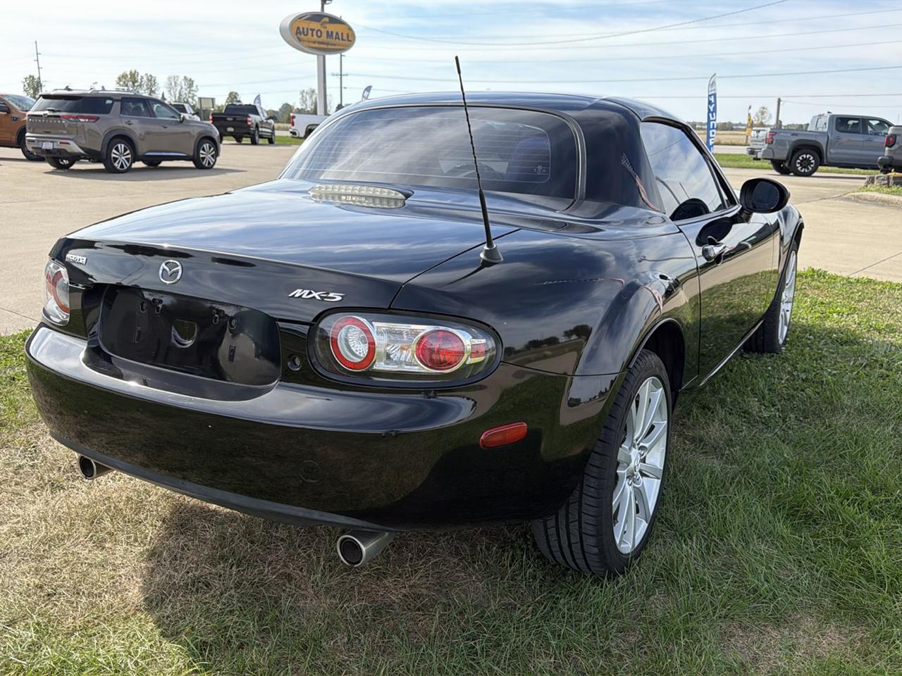 Mazda MX-5 Miata 2dr Conv PRHT Auto Grand Touring 2008