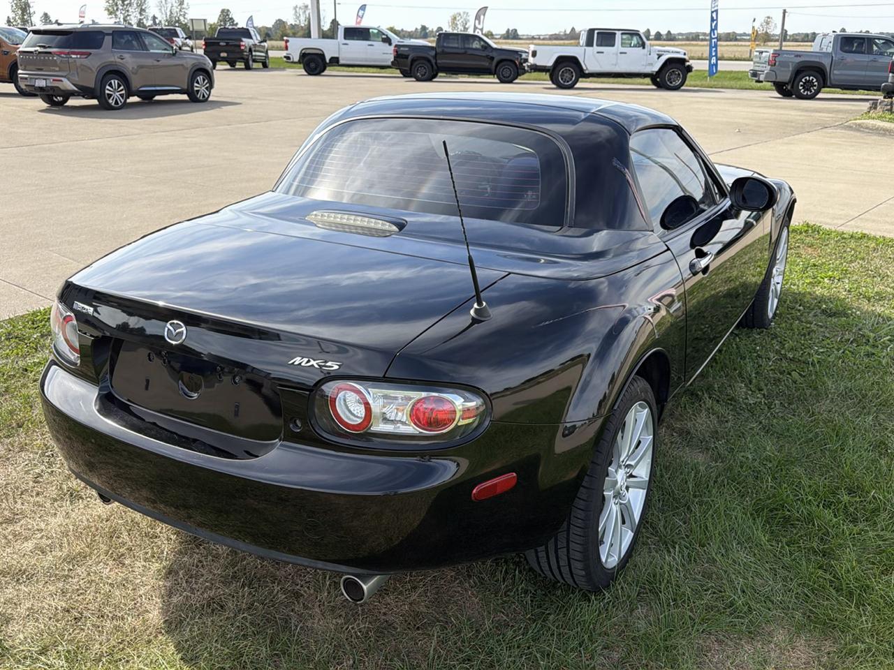 Mazda MX-5 Miata 2dr Conv PRHT Auto Grand Touring 2008