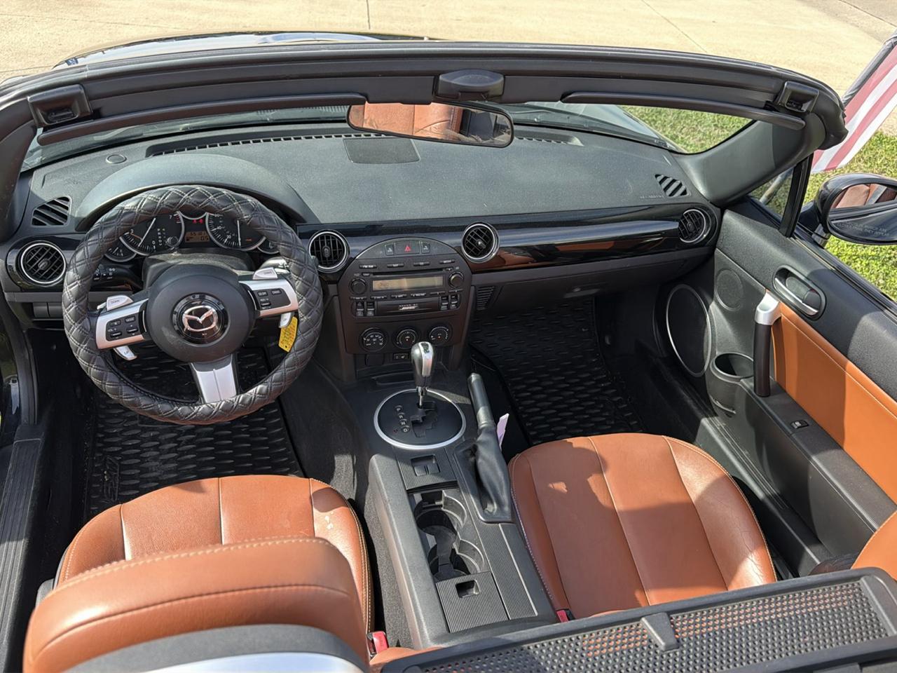 Mazda MX-5 Miata 2dr Conv PRHT Auto Grand Touring 2008